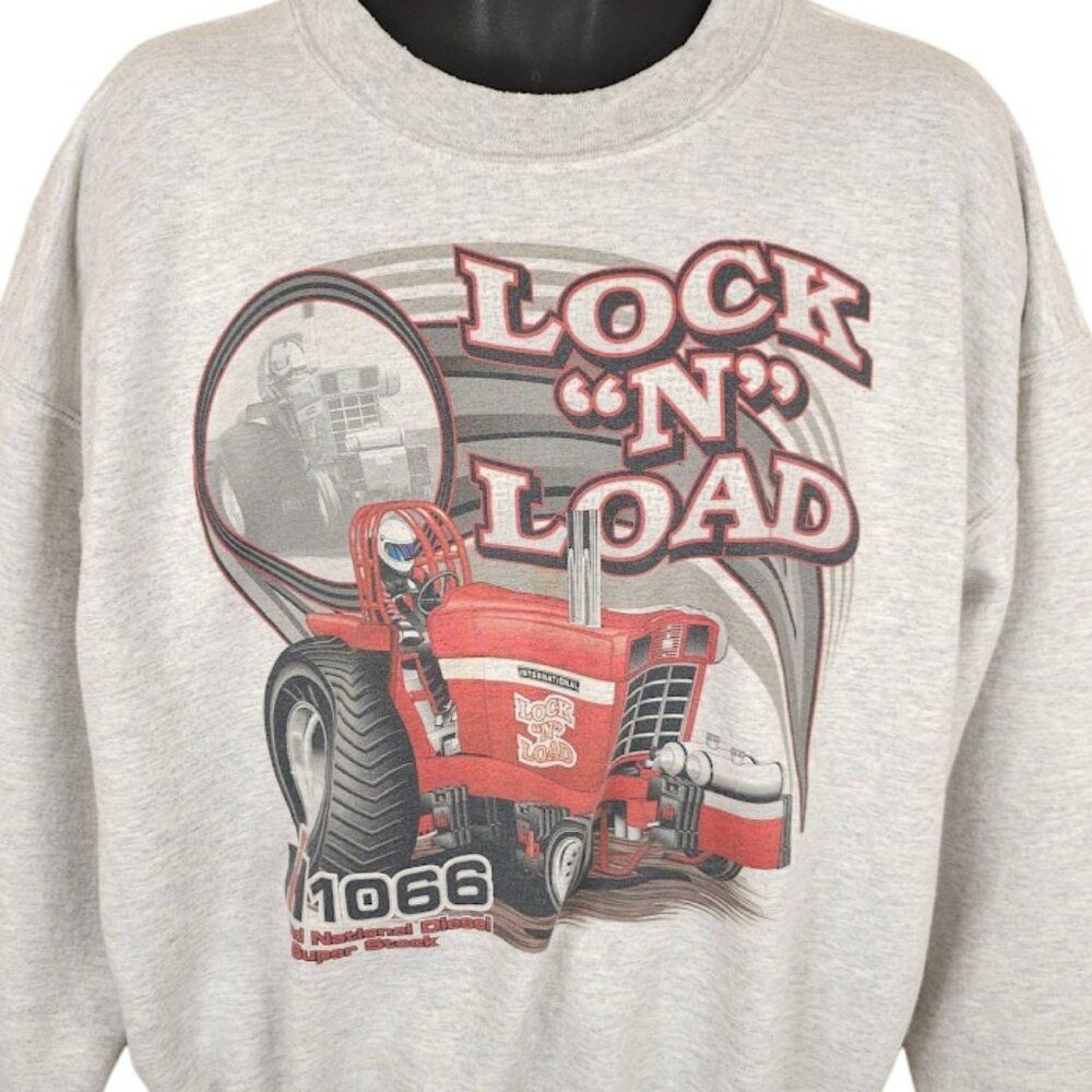Tractor Sweatshirt Mens Size XL Gray International Harvester 1066 Lock N Load